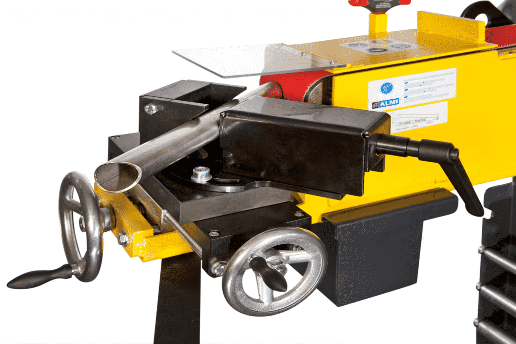 Front Detail Almi-AL100u-Tube-Notcher