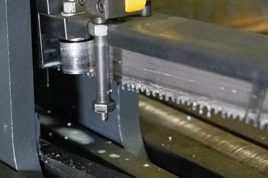 STC650 DGSA NC Coolant on Blade