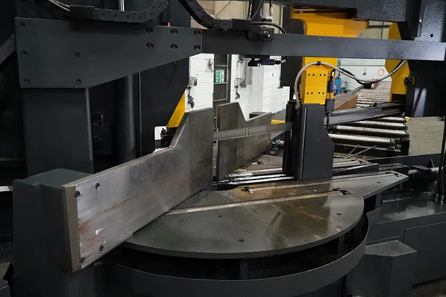 STC650 DGSA NC Vice while Mitre Cut