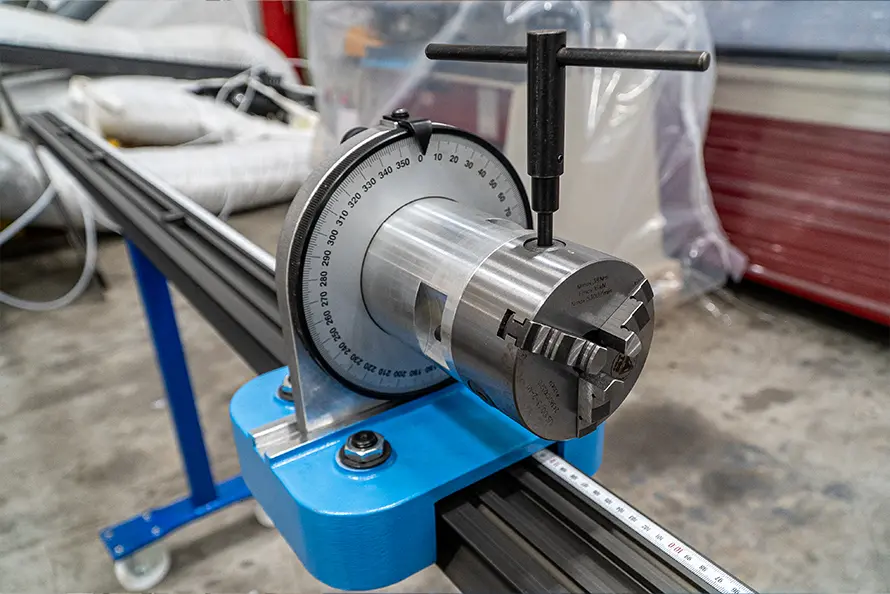 UNI 70 3 metre Moving Arm Chuck