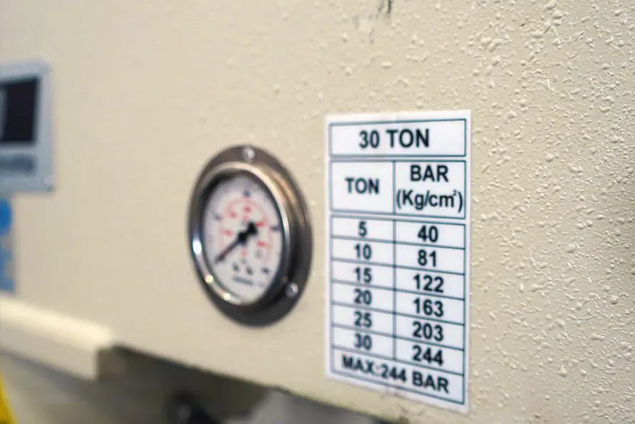 HFP 30 Pressure Gauge