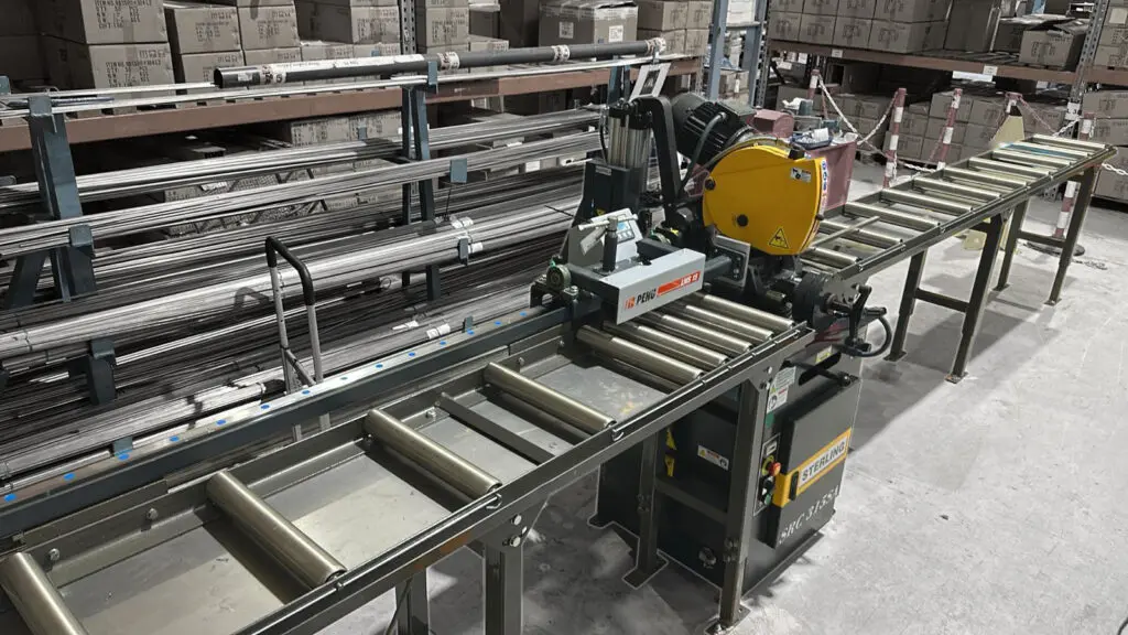 Roller Track with Integrated Drip Tray