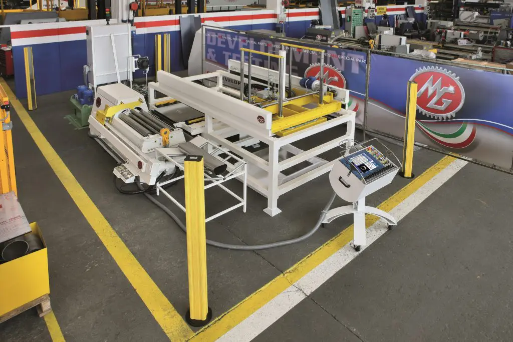 MG CNC Bending Rolls with roller track