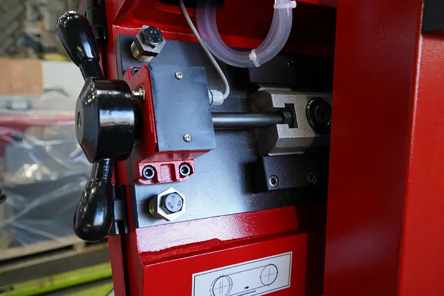 Blade Tension Adjustment