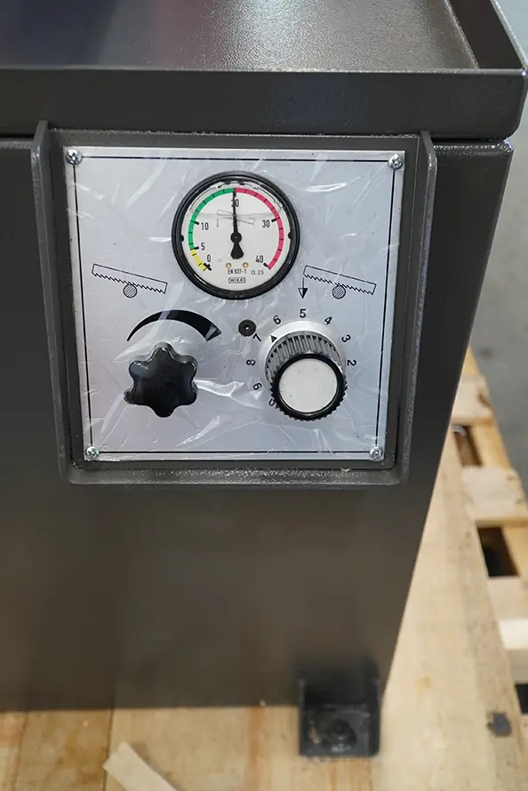 Variable Vice Pressure 1