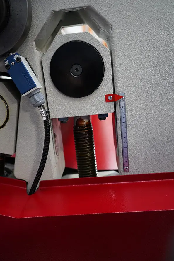 Pinch Roll Adjustment