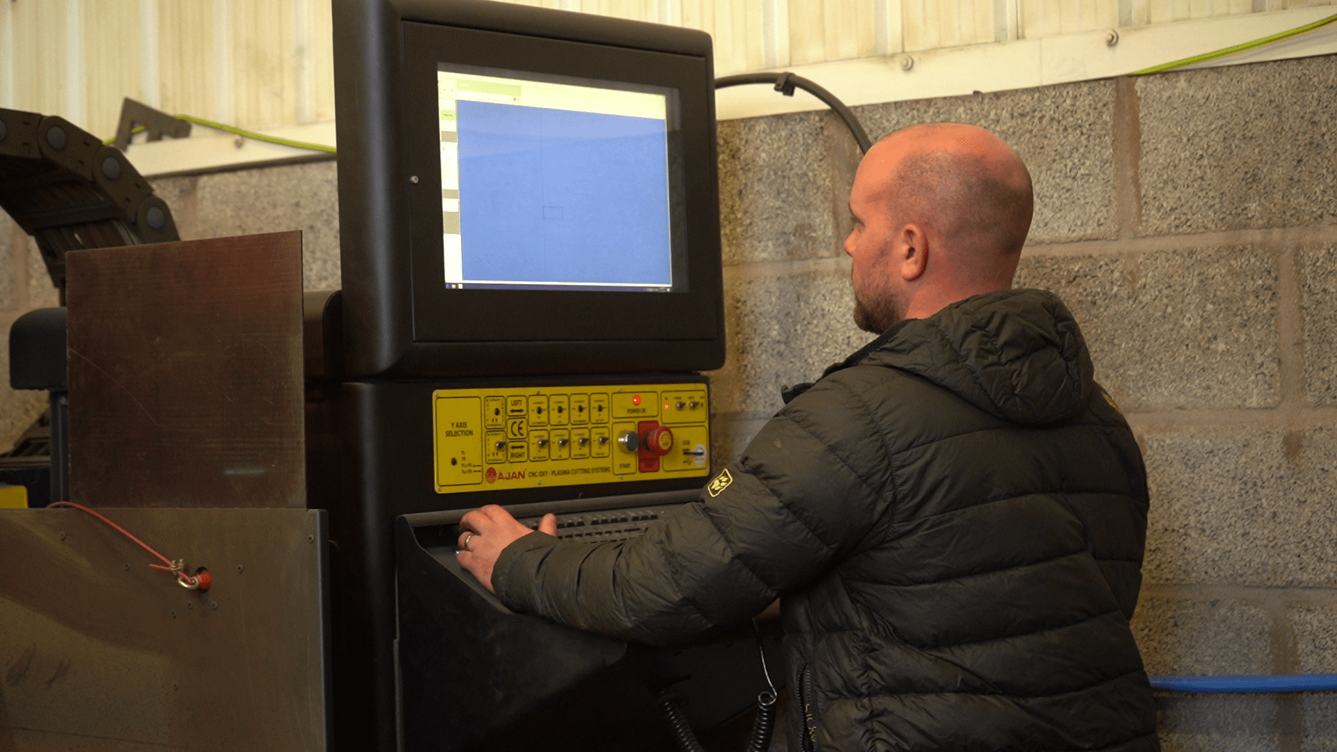 vlcsnap-2021-11-23-08h35m38s418 Plasma operator