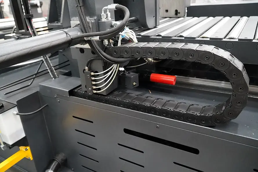 SRA320 GAL Servo Vice Feed Web