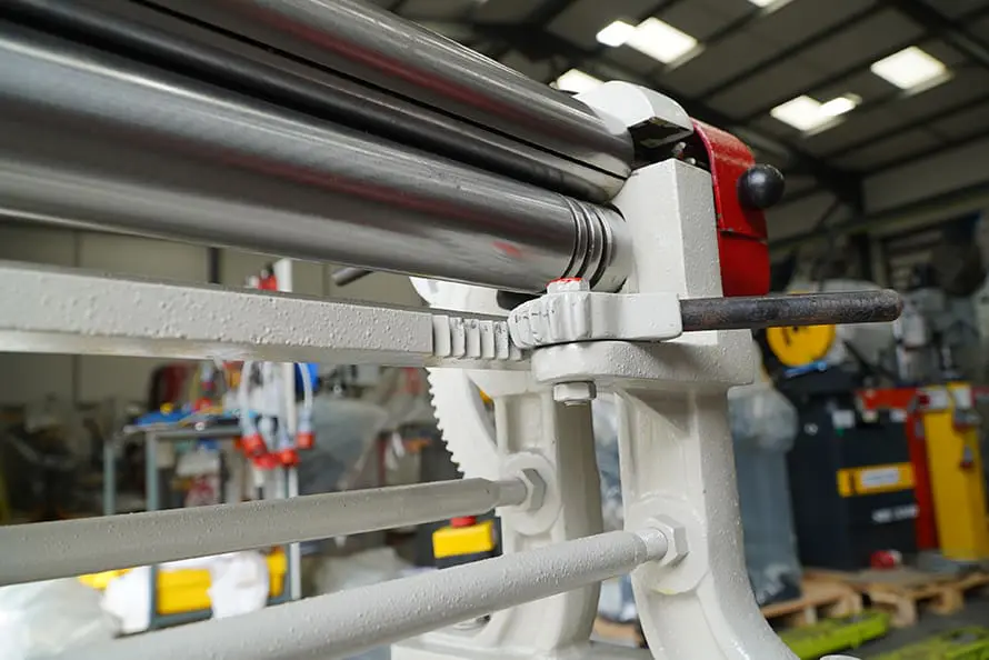Morgan Rushworth DPR Rolls Manual Pinching of Bottom Roll
