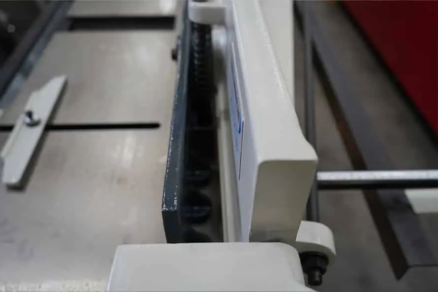 Close-Up of the top of the shear of the RVD Treadle Guillotine
