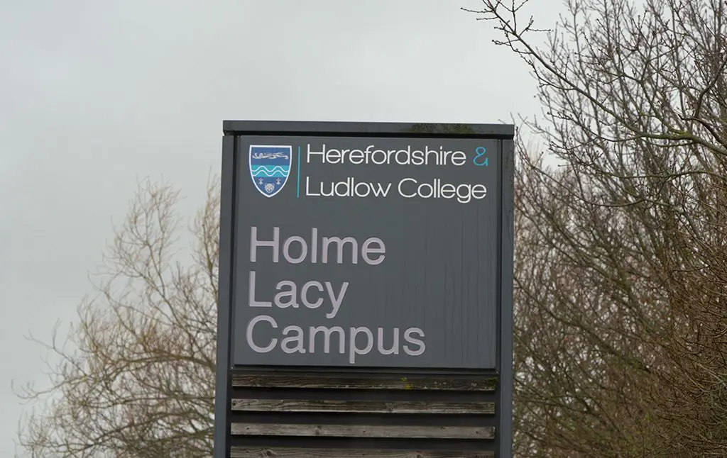 Main Sign