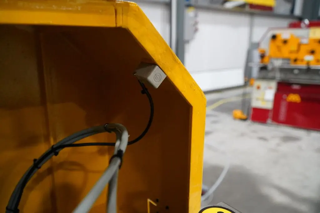 Sterling SAR 420 SA Semi-Automatic Aluminium Circular Saws Safety Switch
