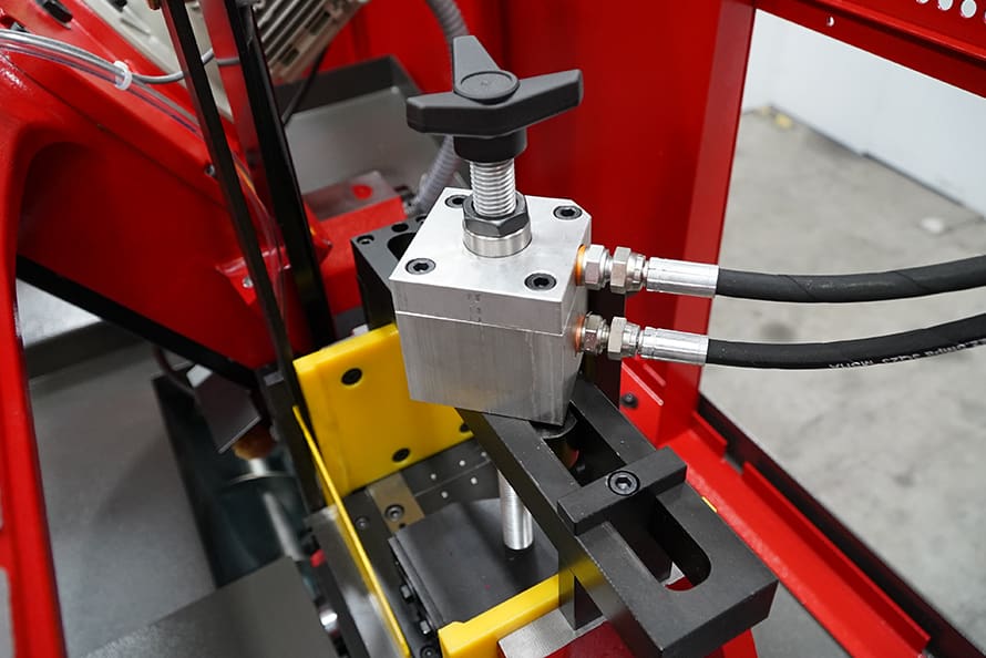 Bianco AF CNC Fully-Automatic Right Hand Vice Bandsaw image 13