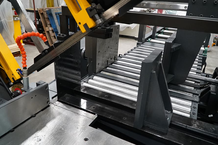 SRA320 GAL CNC Servo Vice Feed Automatic Bandsaw image 6