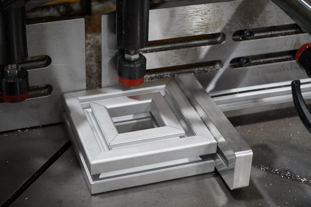 Sterling SAR 420 SA Semi-Automatic Aluminium Circular Saw image 15