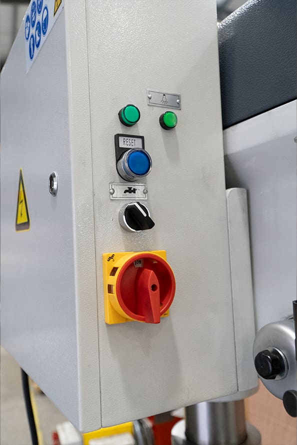 Meyer SL32 Belt-Driven Pillar Drill 415v – with integrated tapping image 9